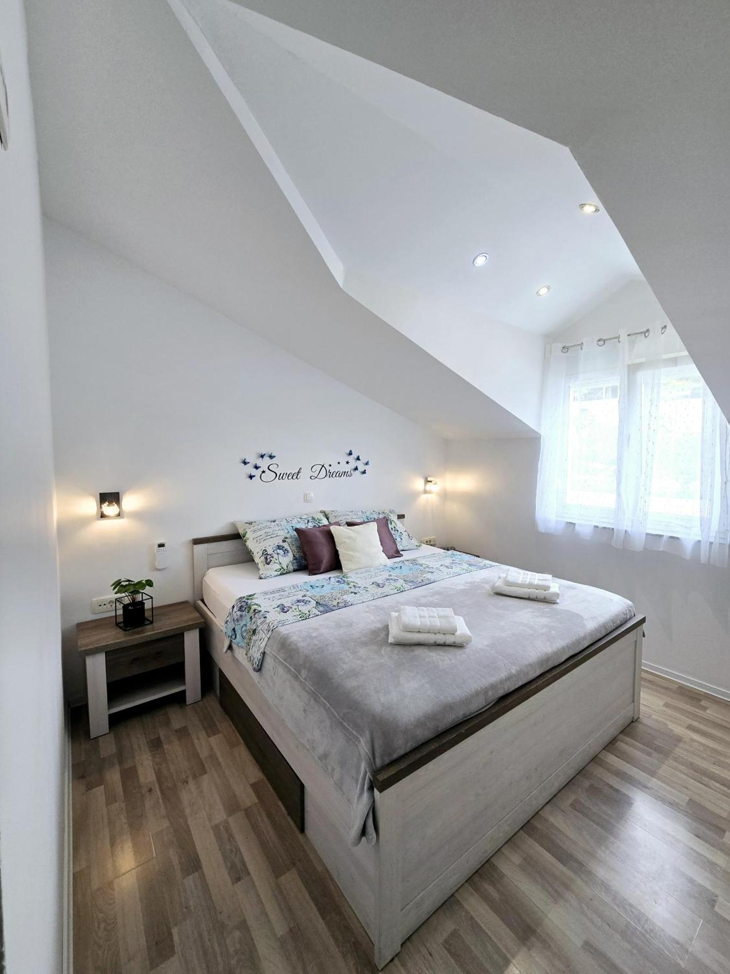 Villa Matanovi Dvori Podstrana Exteriör bild