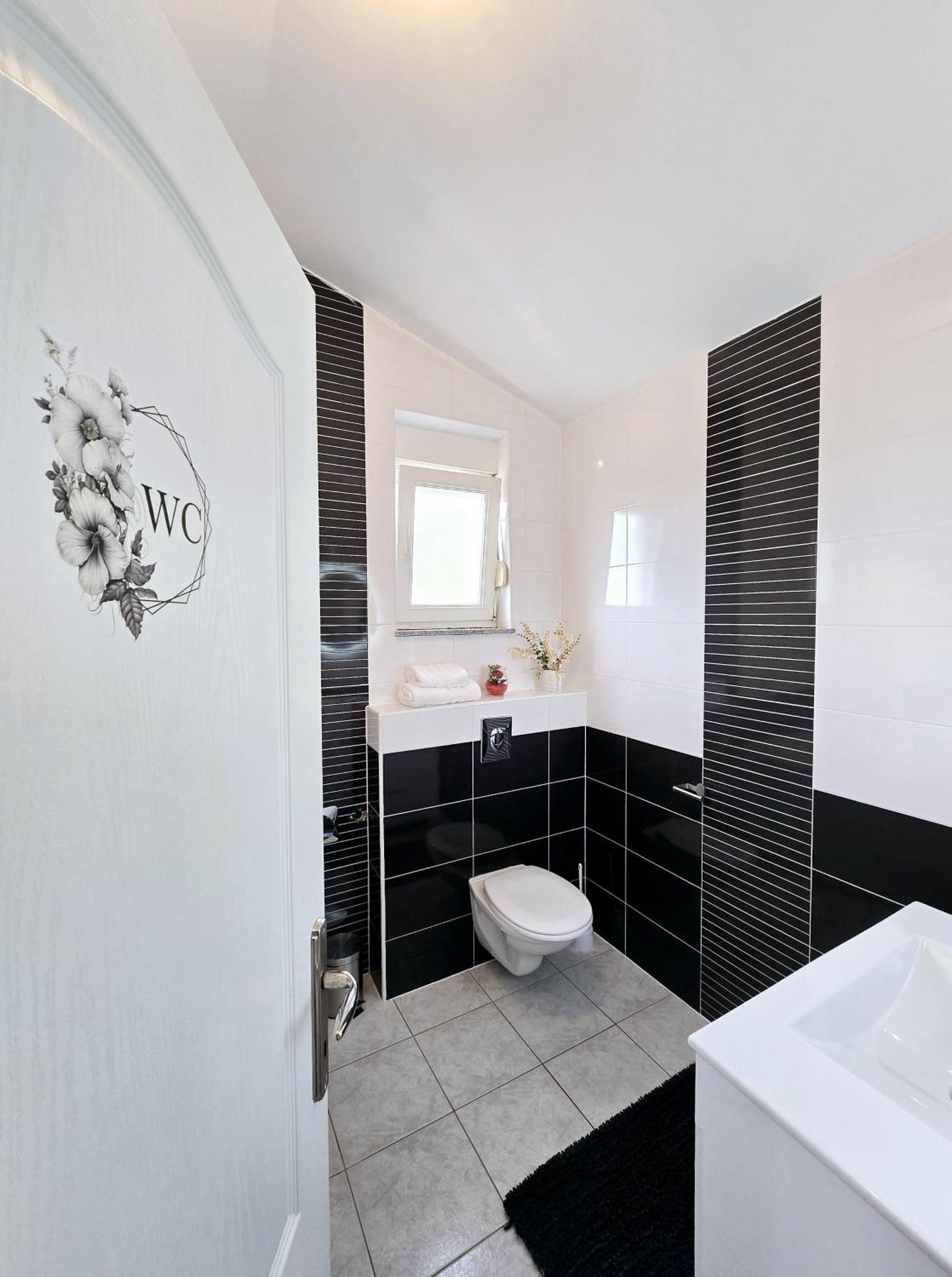 Villa Matanovi Dvori Podstrana Exteriör bild